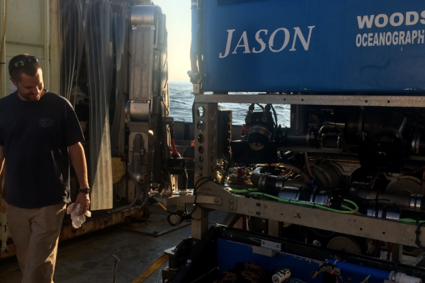 Revelle Blog #7 Seafloor stakeout